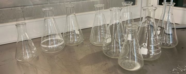 En gruppe glassbeger